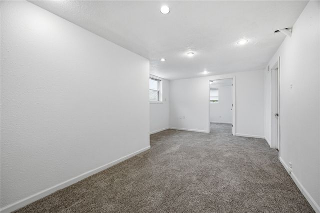 3210 Carriage Drive SW, Cedar Rapids, IA 52404