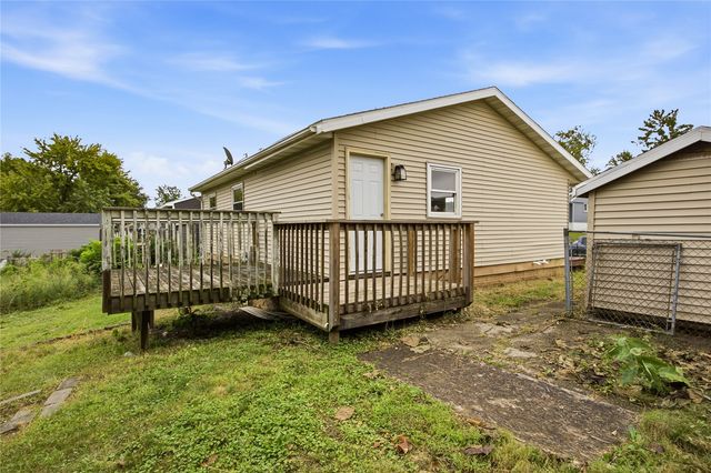 3210 Carriage Drive SW, Cedar Rapids, IA 52404