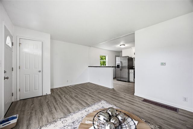 3210 Carriage Drive SW, Cedar Rapids, IA 52404