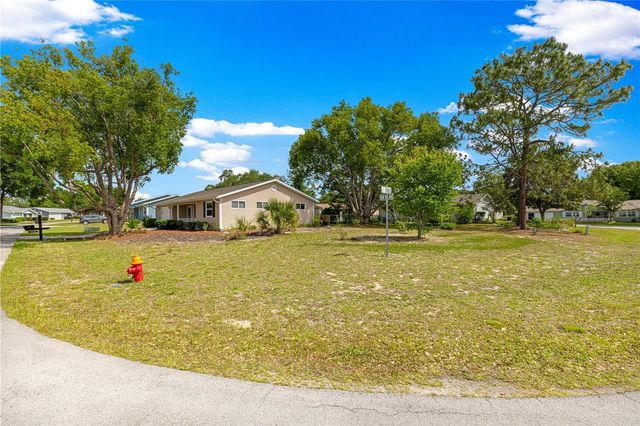 11521 SW 85TH AVENUE, Ocala, FL 34481
