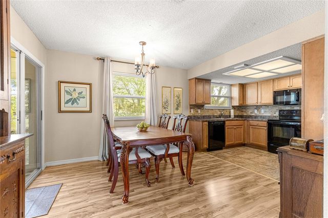11521 SW 85TH AVENUE, Ocala, FL 34481