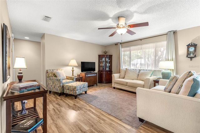 11521 SW 85TH AVENUE, Ocala, FL 34481