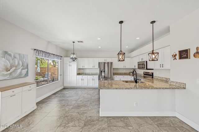 700 W DESERT BASIN Drive, San Tan Valley, AZ 85143