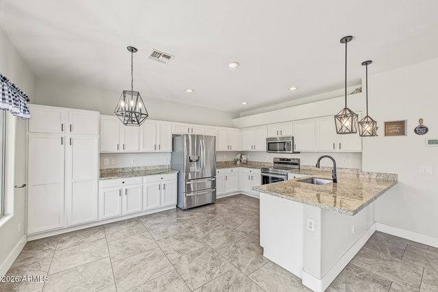 700 W DESERT BASIN Drive, San Tan Valley, AZ 85143