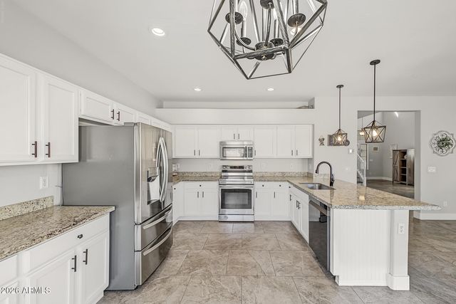 700 W DESERT BASIN Drive, San Tan Valley, AZ 85143