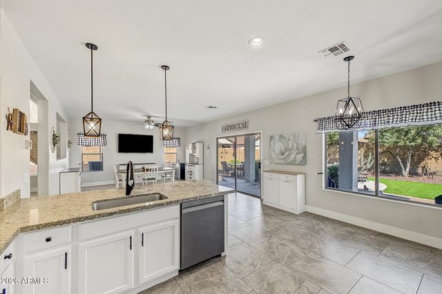 700 W DESERT BASIN Drive, San Tan Valley, AZ 85143