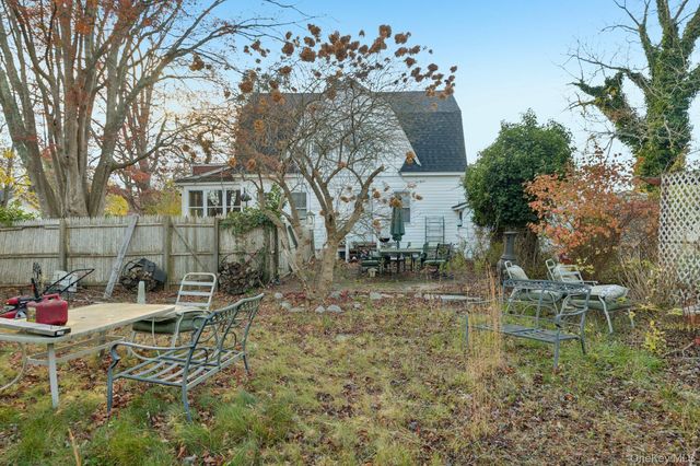 83 Elm Road E, Mastic Beach, NY 11951