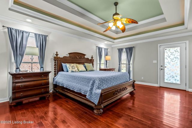 409 Wood Springs Rd, La Grange, KY 40031