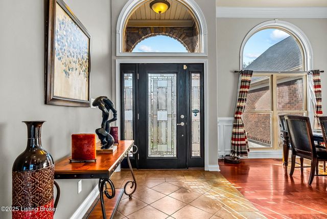 409 Wood Springs Rd, La Grange, KY 40031