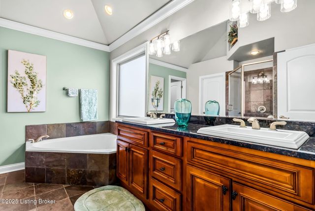 409 Wood Springs Rd, La Grange, KY 40031