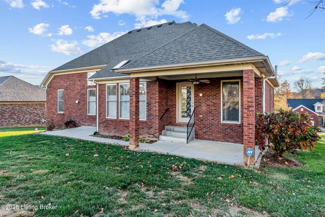 409 Wood Springs Rd, La Grange, KY 40031