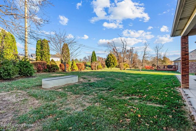 409 Wood Springs Rd, La Grange, KY 40031