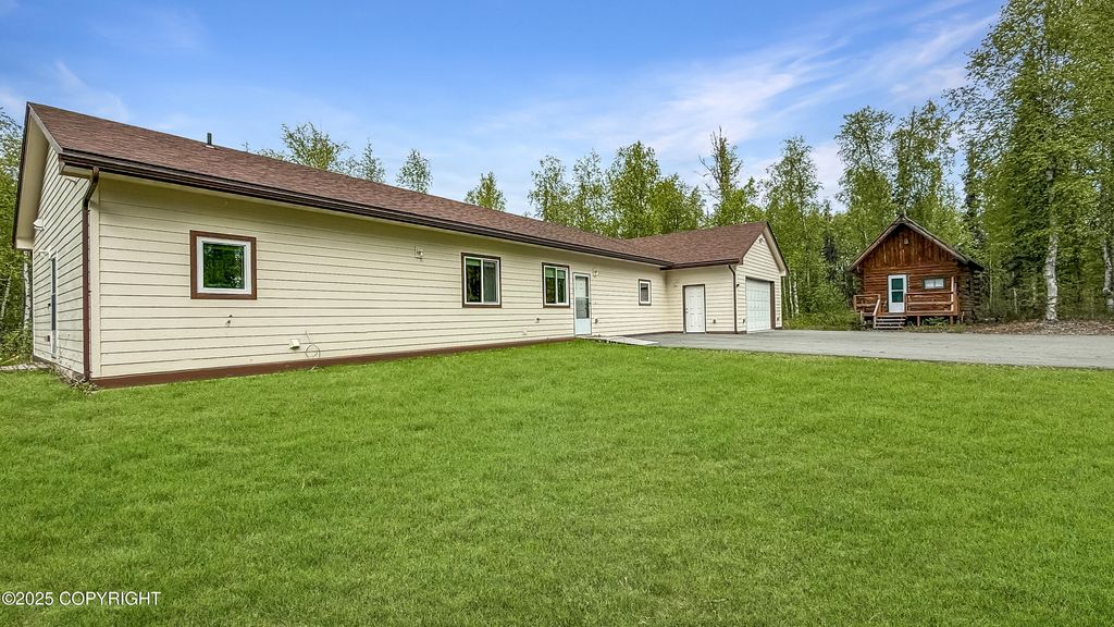 29022 W Parks Highway, Willow, AK 99688