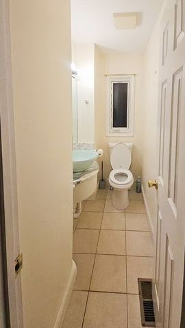 3 Raymond St 3D, Boston, MA 02134