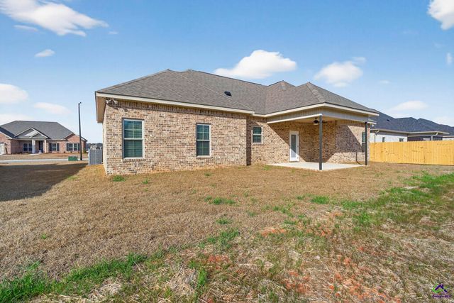 115 Black Birch Ln, Kathleen, GA 31047