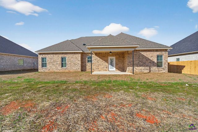 115 Black Birch Ln, Kathleen, GA 31047