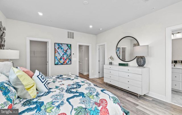 16360 COLUMBUS AVE, Rockville, MD 20855