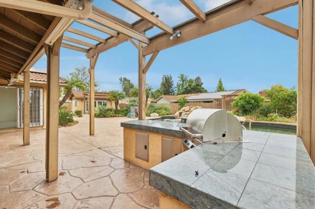 1943 Brookhurst Drive, El Cajon, CA 92019