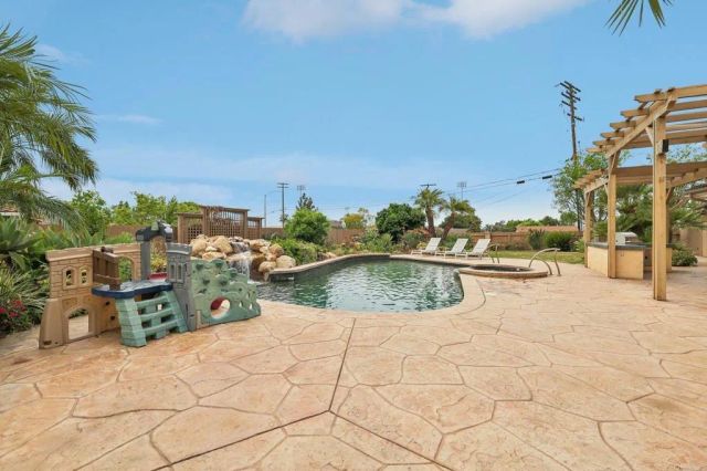 1943 Brookhurst Drive, El Cajon, CA 92019