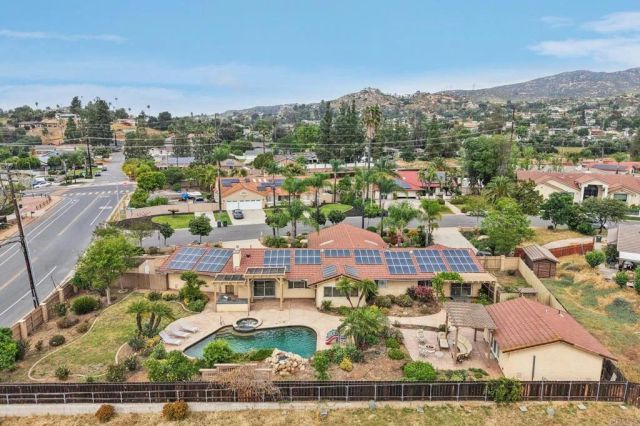 1943 Brookhurst Drive, El Cajon, CA 92019