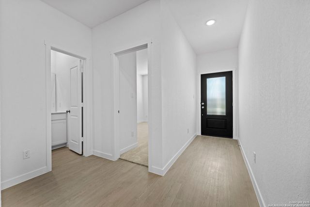 732 Horsetail Ln, New Braunfels, TX 78130