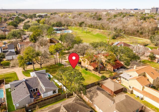 1007 Stoney Hill Drive, Houston, TX 77077
