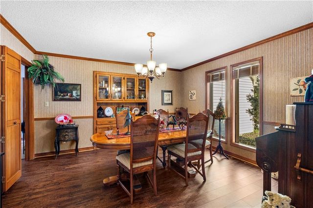 16800 S 1413 Road, Nevada, MO 64772