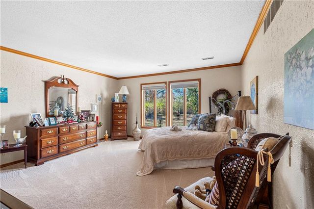 16800 S 1413 Road, Nevada, MO 64772