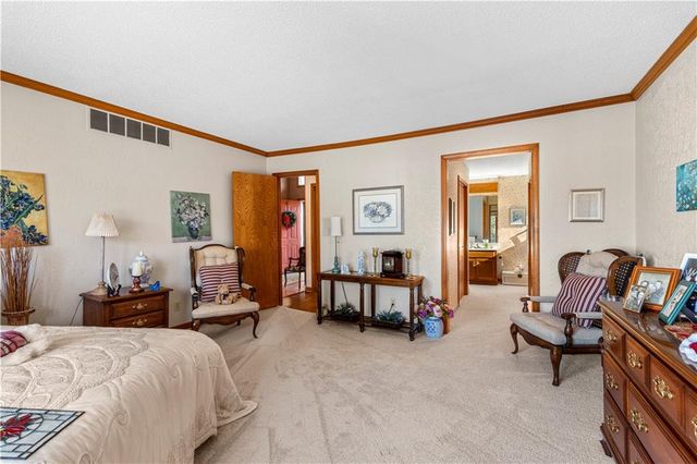 16800 S 1413 Road, Nevada, MO 64772