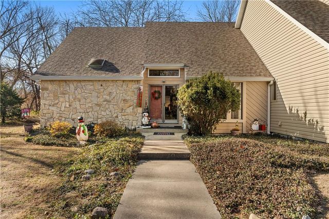 16800 S 1413 Road, Nevada, MO 64772