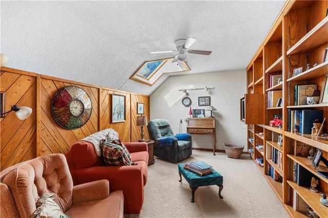 16800 S 1413 Road, Nevada, MO 64772