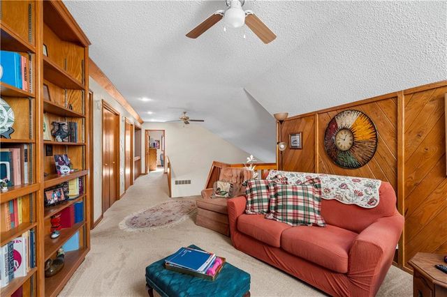 16800 S 1413 Road, Nevada, MO 64772