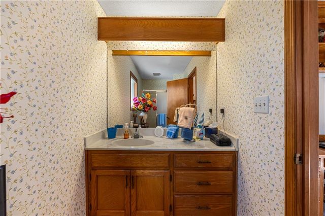 16800 S 1413 Road, Nevada, MO 64772