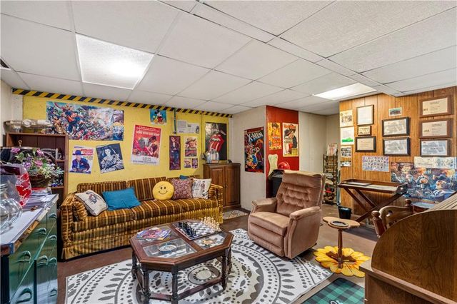 16800 S 1413 Road, Nevada, MO 64772