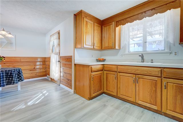 9 East Crest Drive, Gates, NY 14606