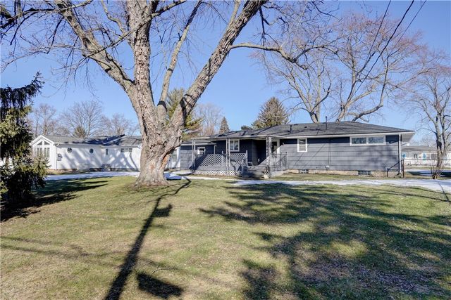 9 East Crest Drive, Gates, NY 14606