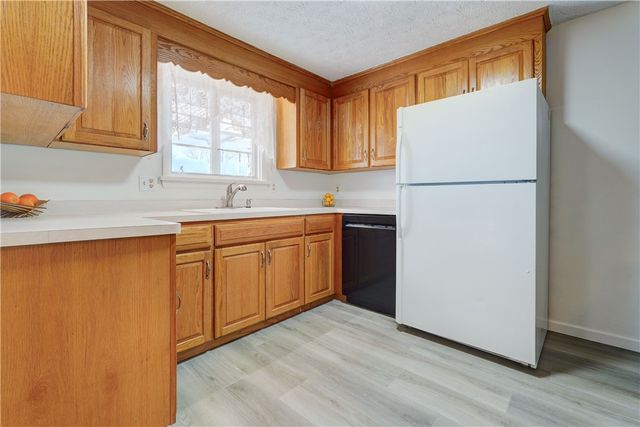 9 East Crest Drive, Gates, NY 14606