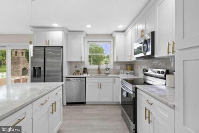 105 COVERED BRIDGE RD, Cherry Hill, NJ 08034