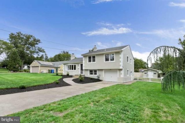 105 COVERED BRIDGE RD, Cherry Hill, NJ 08034