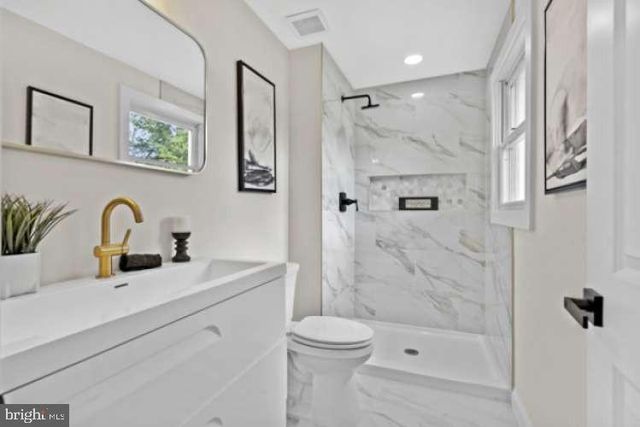 105 COVERED BRIDGE RD, Cherry Hill, NJ 08034