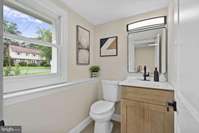 105 COVERED BRIDGE RD, Cherry Hill, NJ 08034