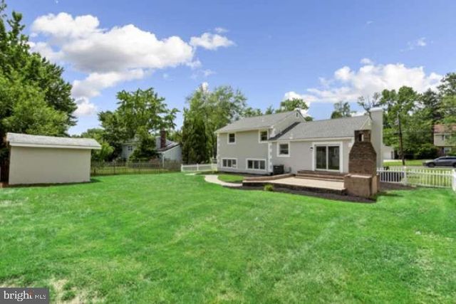 105 COVERED BRIDGE RD, Cherry Hill, NJ 08034