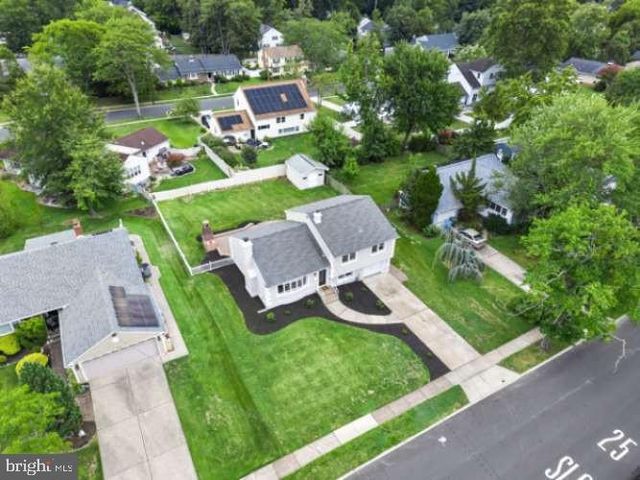 105 COVERED BRIDGE RD, Cherry Hill, NJ 08034