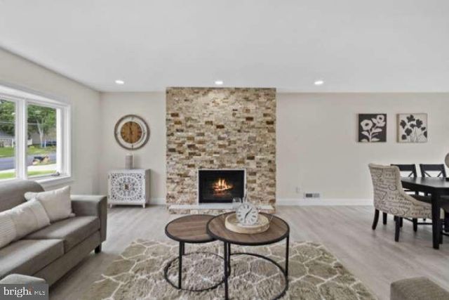 105 COVERED BRIDGE RD, Cherry Hill, NJ 08034