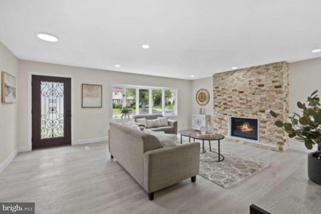 105 COVERED BRIDGE RD, Cherry Hill, NJ 08034