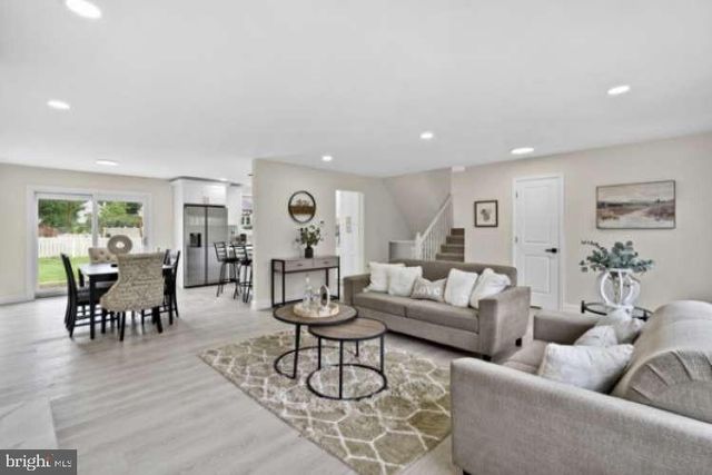 105 COVERED BRIDGE RD, Cherry Hill, NJ 08034
