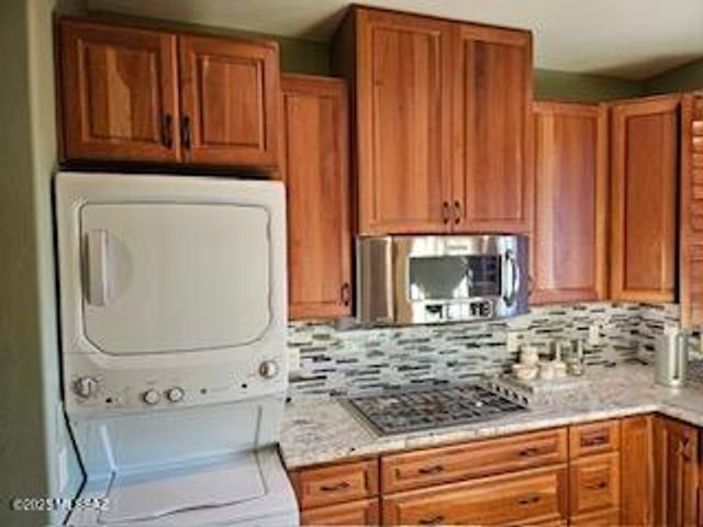 7040 N Montecatina Drive, Tucson, AZ 85704