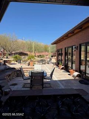 7040 N Montecatina Drive, Tucson, AZ 85704