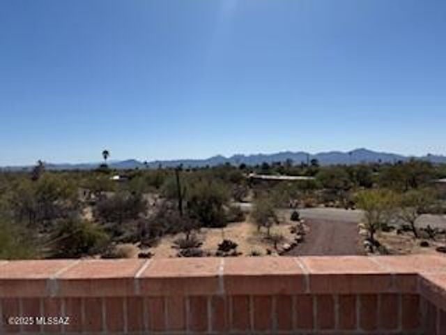 7040 N Montecatina Drive, Tucson, AZ 85704