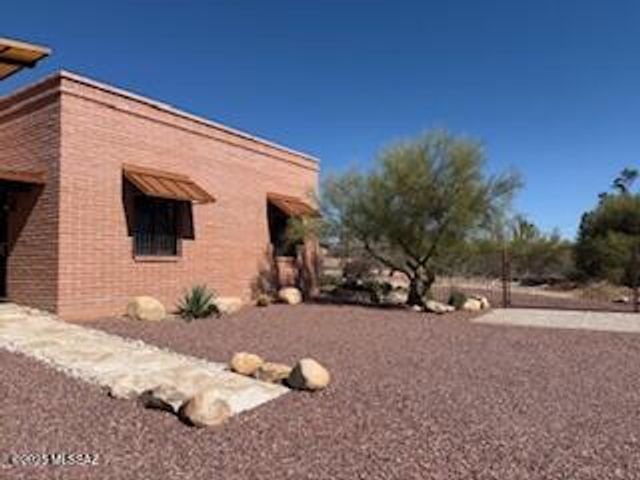 7040 N Montecatina Drive, Tucson, AZ 85704